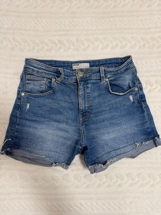 Pantalón corto Bershka azul