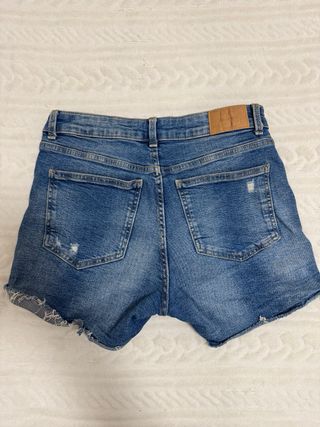 Pantalón corto Bershka azul