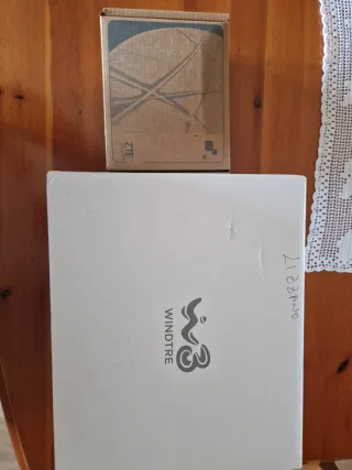 Modem dual-band wifi 6 2.5 g Wind-Tre + ZTE + cavi