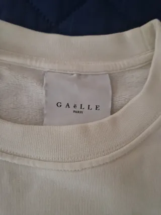 Felpa Gaelle bianca con stampa fiamme