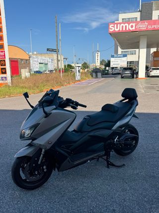 Yamaha TMAX 530