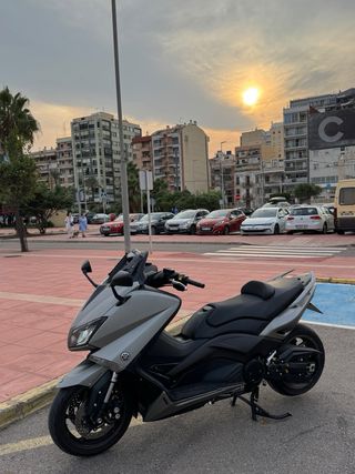 Yamaha TMAX 530