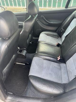 SEAT Leon 2004