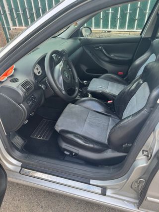SEAT Leon 2004