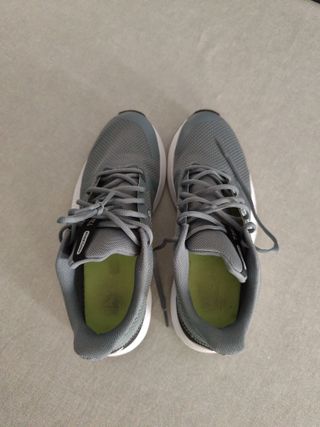Zapatillas New Balance Grises Talla 44.5