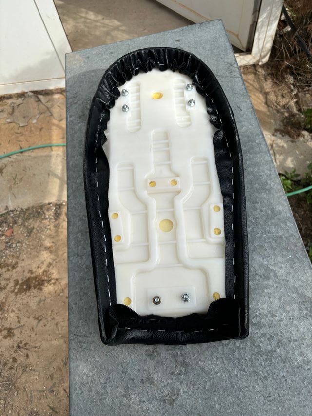 Asiento Cafe Racer Negro