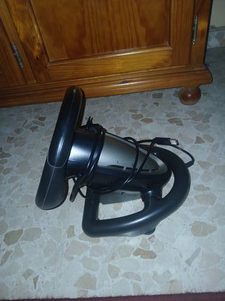 Volante GTR para PlayStation con pedales