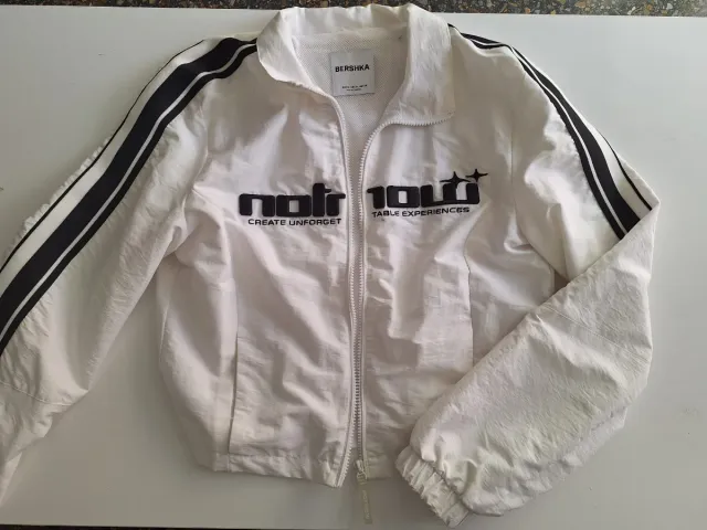 Chaqueta Bershka Blanca Talla M
