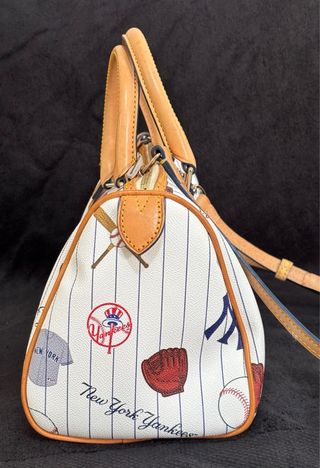 Cartera Dooney & Bourke Yankees Edición Especial