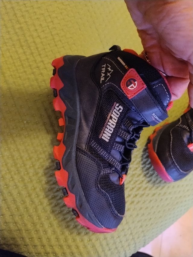 Trekking Soprani Sport regalo occhiali da sole