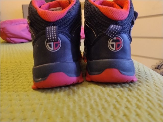 Trekking Soprani Sport regalo occhiali da sole