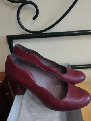 Zapatos salón Wonders burdeos Talla 37
