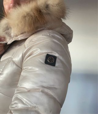 Chaqueta de plumas beige
