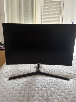 Monitor Samsung 24 Curvo 144Hz