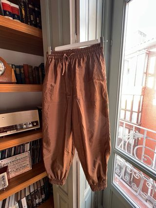 Pantalón Zara Marrón Chocolate Talla XS