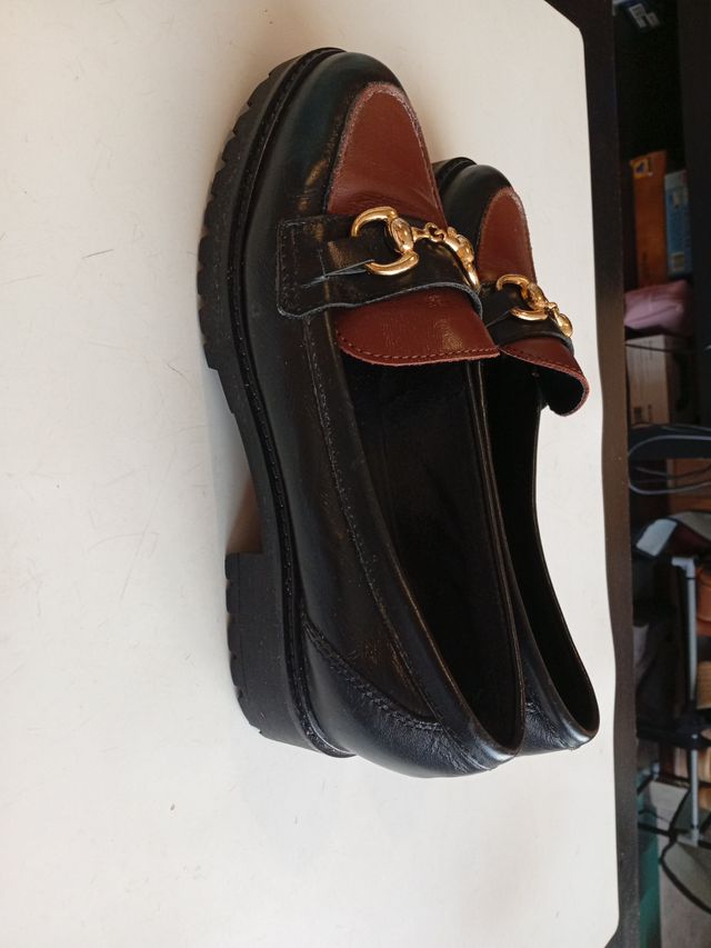 Zapatos Sandra Fontán Negros y Marrones