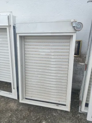 Ventanas de aluminio con persiana