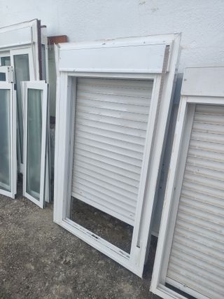 Ventanas de aluminio con persiana