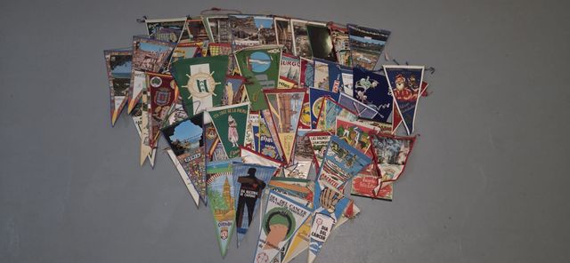 Lote Banderines Turísticos España