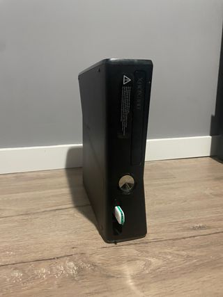Xbox 360 Negra con Mando