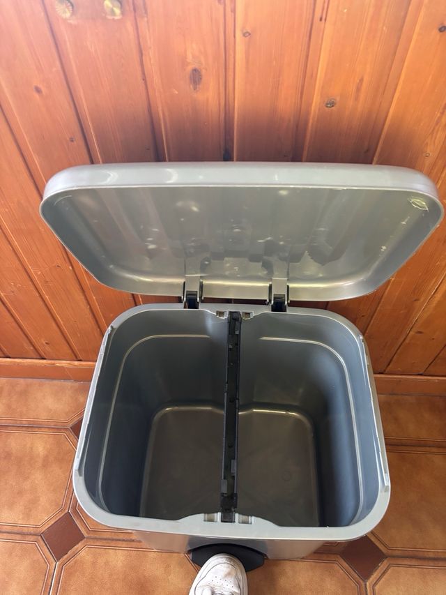Cubo basura doble pedal