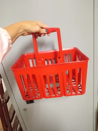 Cestello porta bottiglie rosso