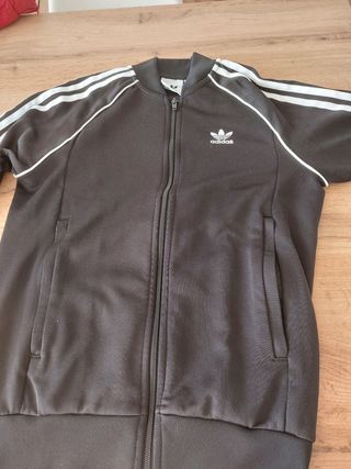 Chaqueta Adidas Negra con Rayas Blancas
