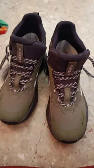 Botas de montaña Adidas Terrex verdes