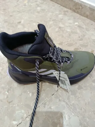 Botas de montaña Adidas Terrex verdes