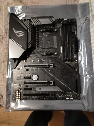 Placa Base ASUS ROG Strix X570-F Gaming