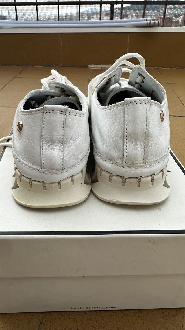 Bambas de piel blancas T-39 con plataforma 