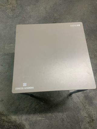 Cervezas Alhambra bar Mesa