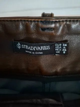 Falda polipiel con cinturón