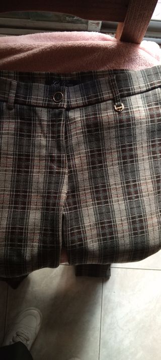 Pantalón mujer gris cuadros