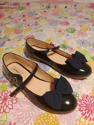 Zapatos de niña charol azul marino Friboo T.36
