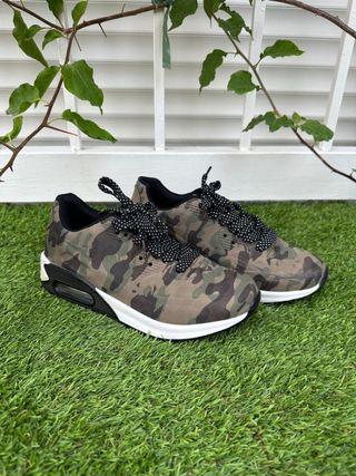 Zapatillas deportivas camuflaje