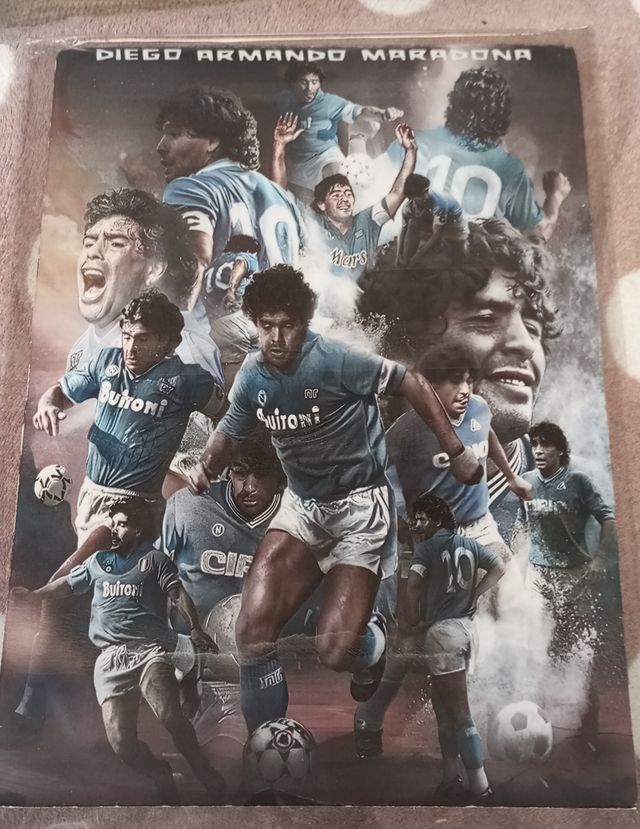 Poster Maradona Napoli + 60 Card e 32 Stickers