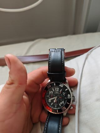 Reloj Invicta Cronógrafo Negro y Rojo