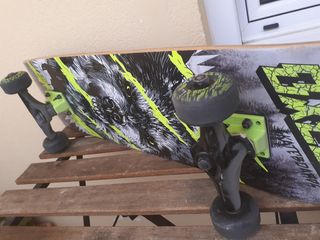 Monopatín Skate Lobo