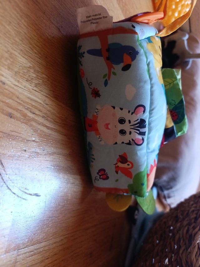 Caja sensorial infantil de peluche