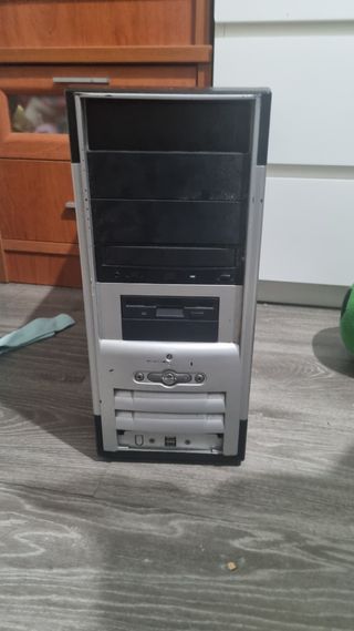 PC Intel Core 2 Duo 3GHz - Retro/TPV