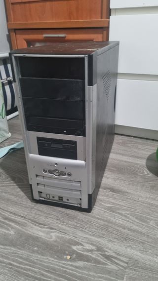 PC Intel Core 2 Duo 3GHz - Retro/TPV