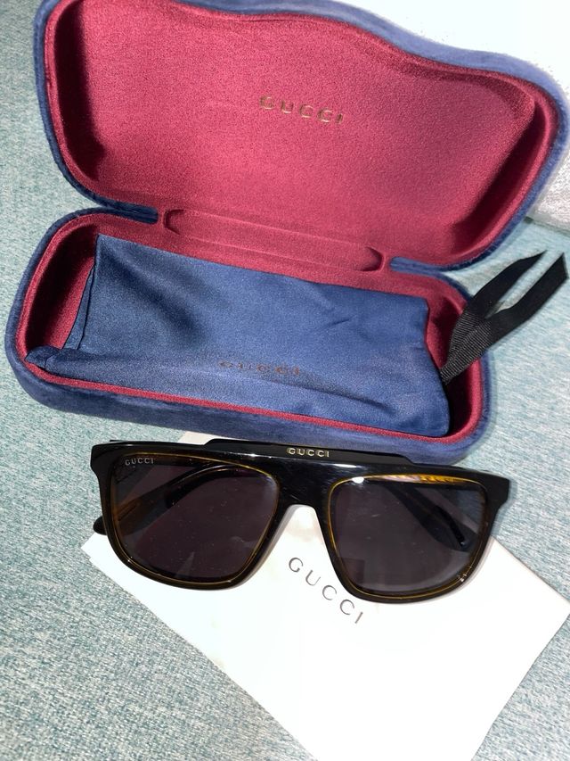 Gafas de Sol Gucci Negras y Marrones
