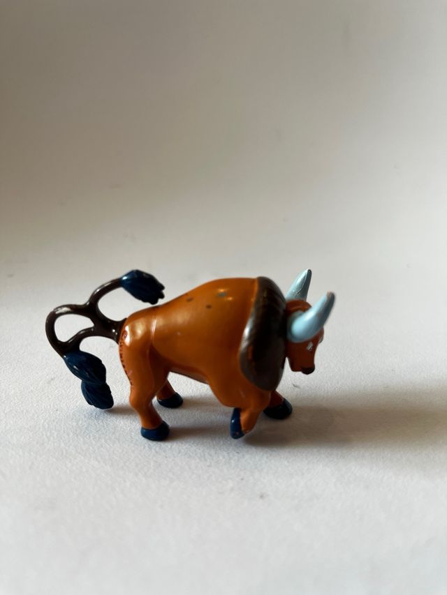 Figura Pokemon Tauros TOMY