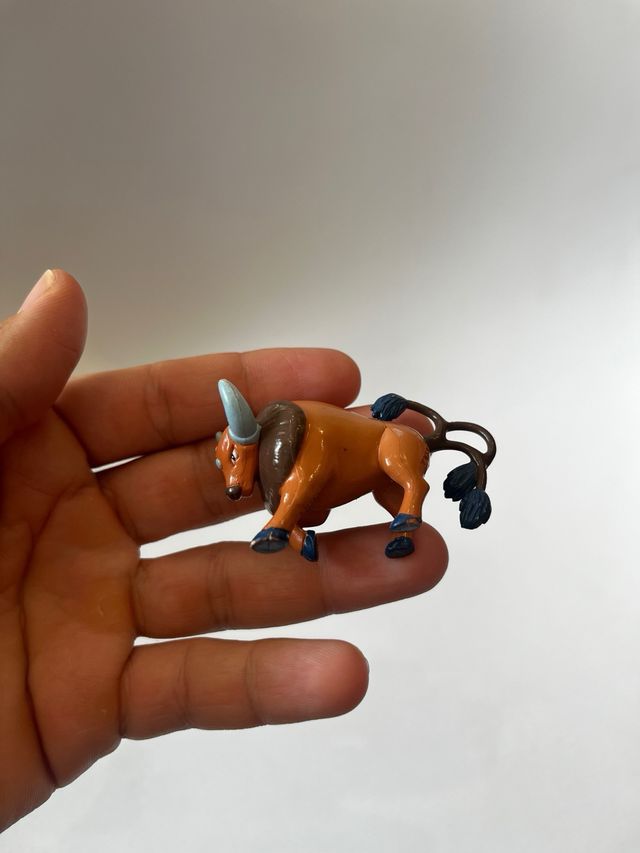 Figura Pokemon Tauros TOMY
