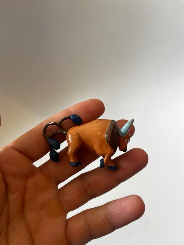 Figura Pokemon Tauros TOMY