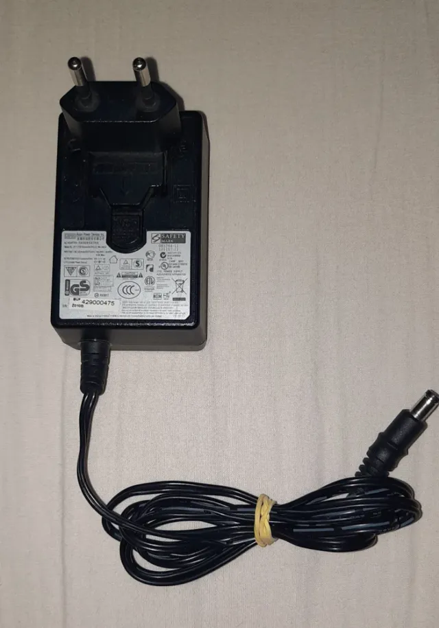 Alimentatore APD 12V 3A