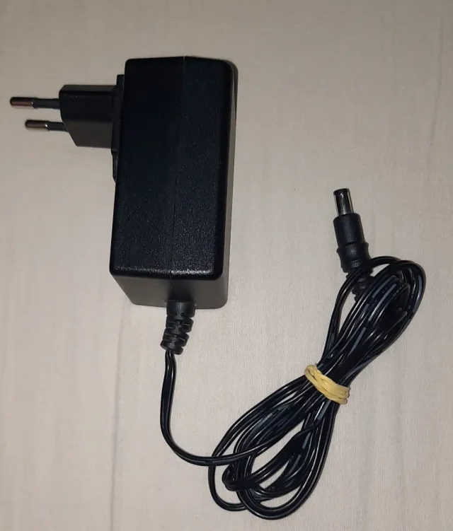 Alimentatore APD 12V 3A