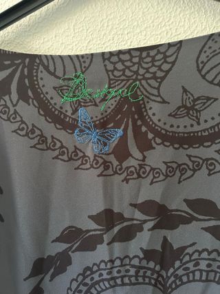 Vestido Desigual Talla M – ÚNICo