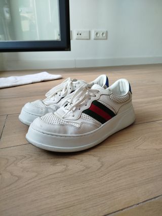 Zapatillas Gucci Blancas con Detalles Azules